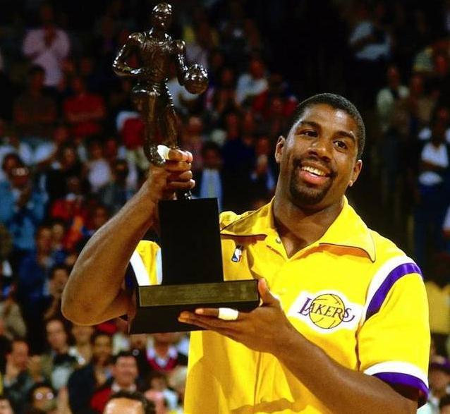 又能在防守 又能在防守