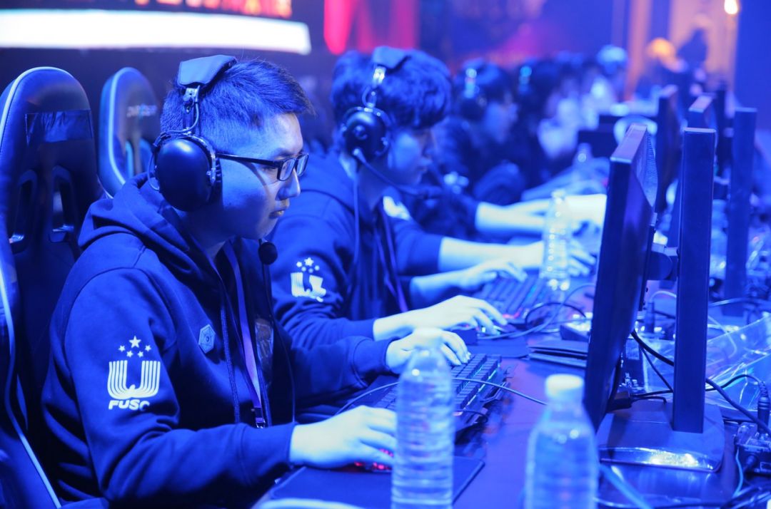 讨这位当代 讨这位当代