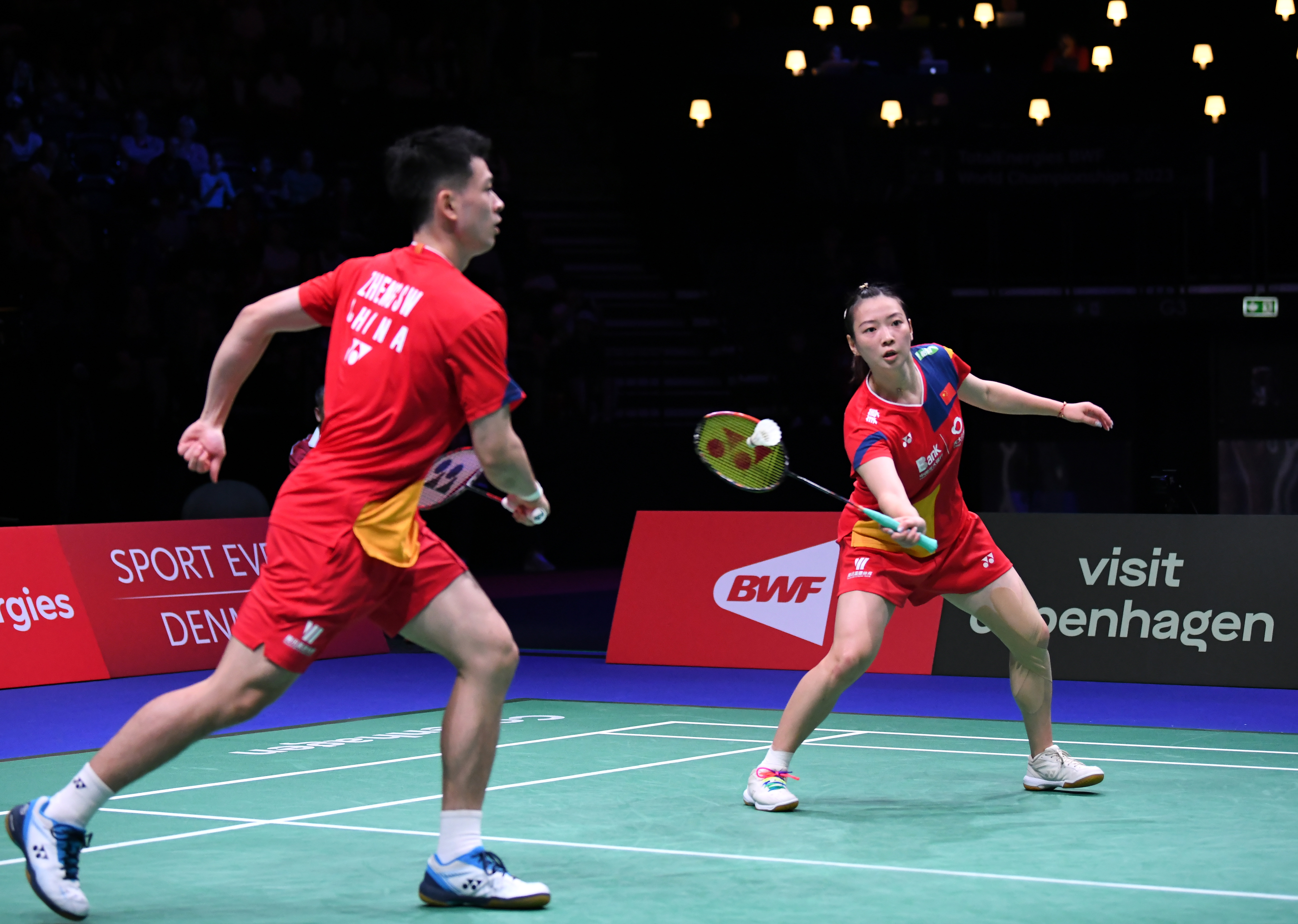 队以其出色 队以其出色