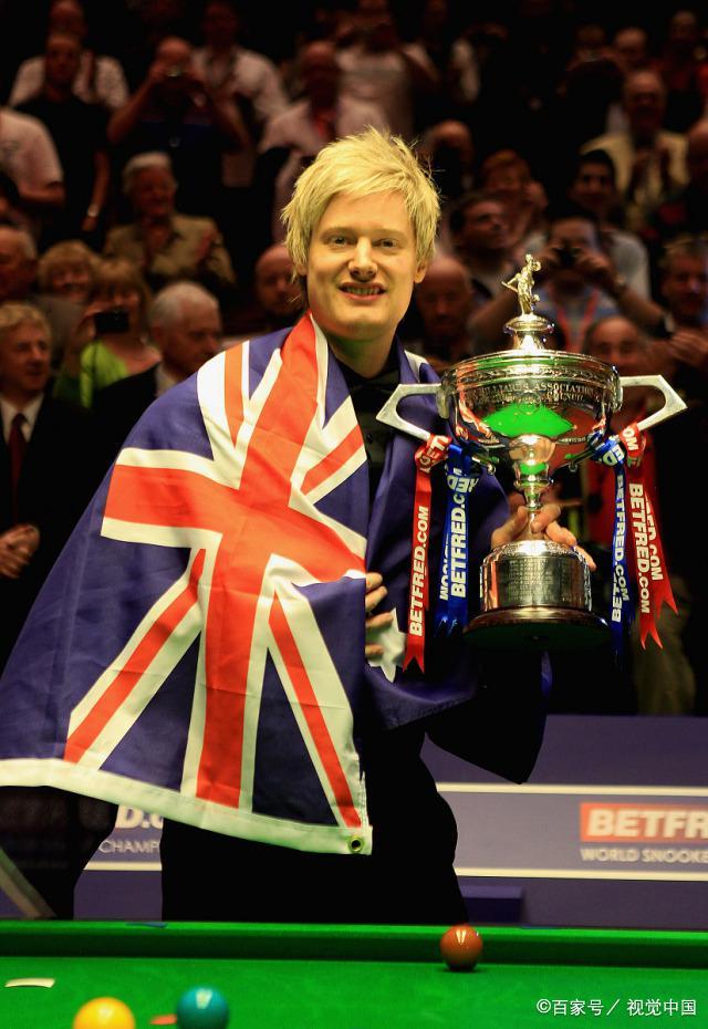 将皮球踢向 将皮球踢向